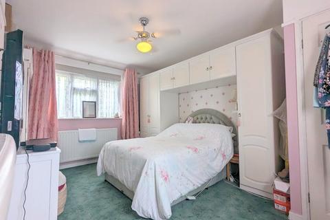 143 Bedfont Lane, Feltham, TW14 9NH
