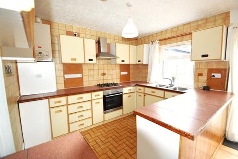 3 bedroom house to rent, Cranbourne Road, Slough, Berkshire, SL1
