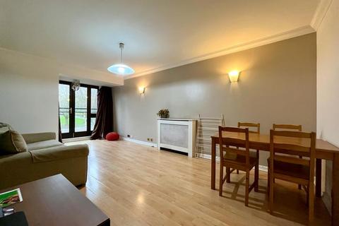 2 bedroom apartment to rent, Balmoral Court, Scotland Street