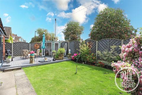 3 bedroom detached bungalow for sale, Grand Avenue, Pakefield, Suffolk