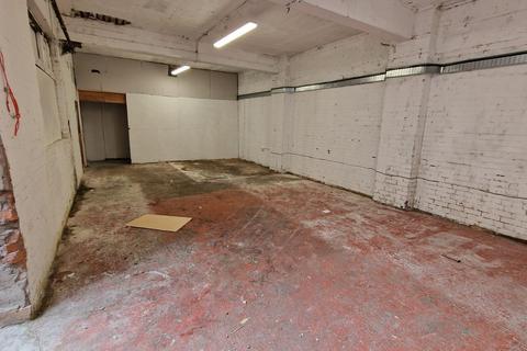 Property to rent, New Street, Manchester