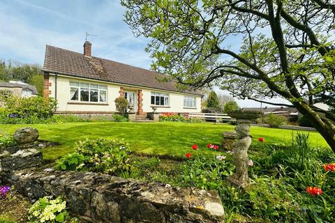 4 bedroom detached bungalow for sale, Post office lane, Tiverton EX16