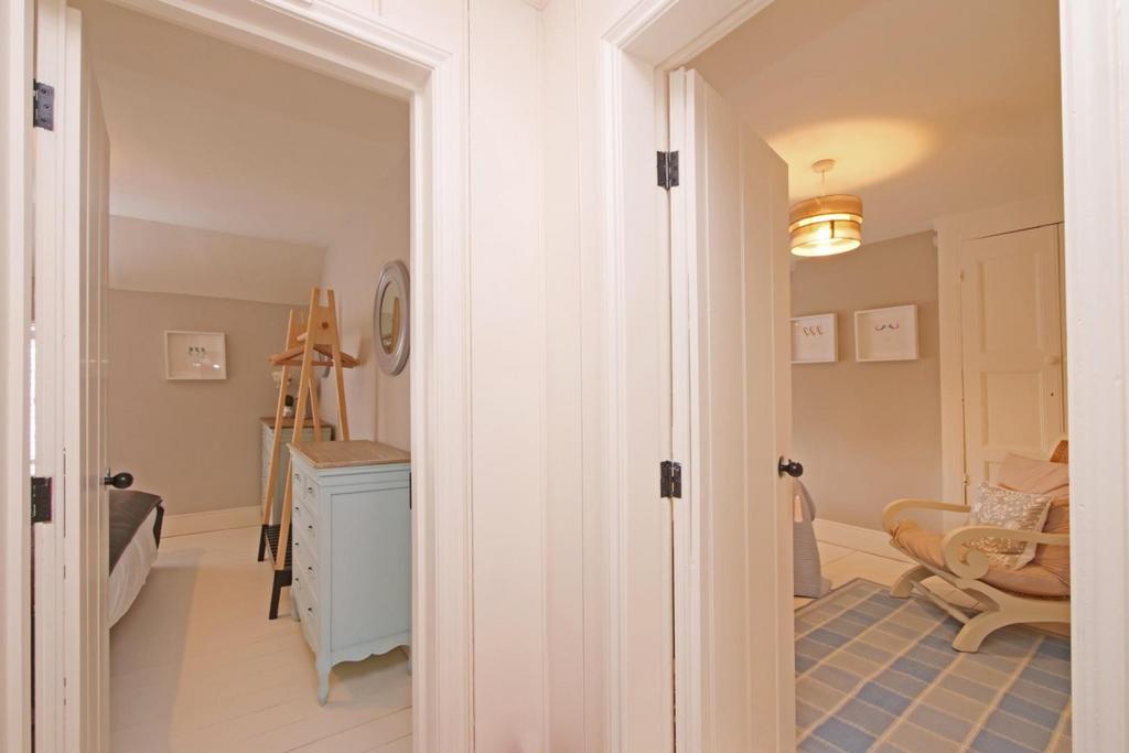 Cadogan House0062.JPG.JPG