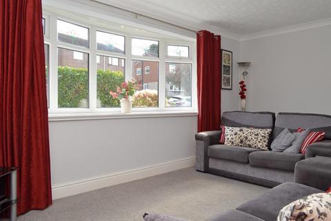 6 Tavistock Drive, Chadderton, Oldham, OL9 0RQ