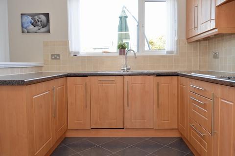 6 Tavistock Drive, Chadderton, Oldham, OL9 0RQ