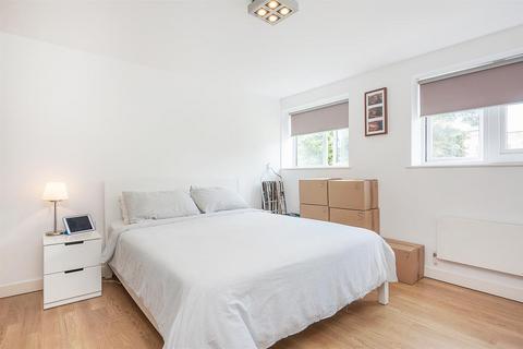 1 bedroom flat to rent, Green Lanes, London, N16