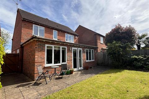4 bedroom detached house for sale, Whitehead Drive, Wellesbourne