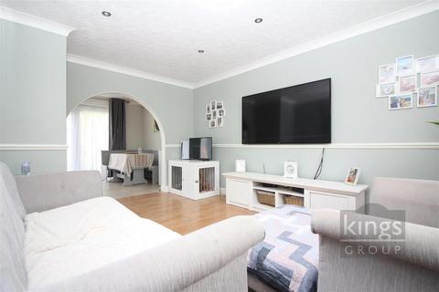 3 bedroom end of terrace house for sale, Little Cattins, Harlow
