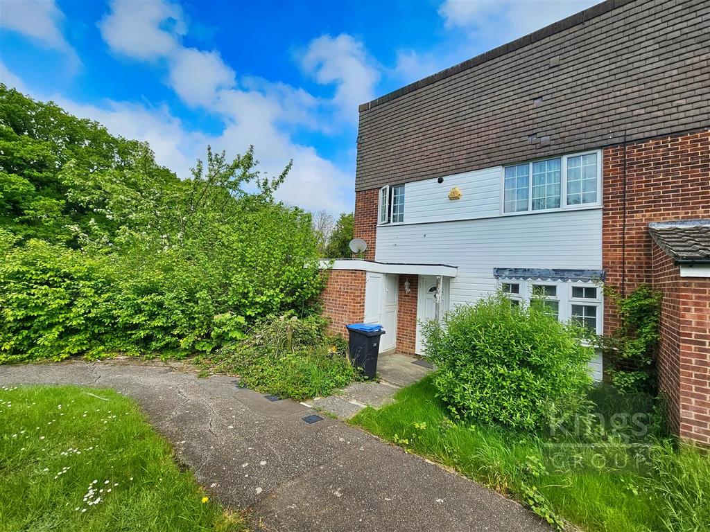 Little Cattins, Harlow 3 bed end of terrace house for sale £375,000