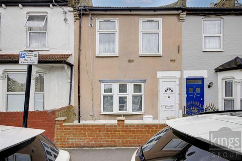 4 bedroom terraced house for sale, Springfield Road, London