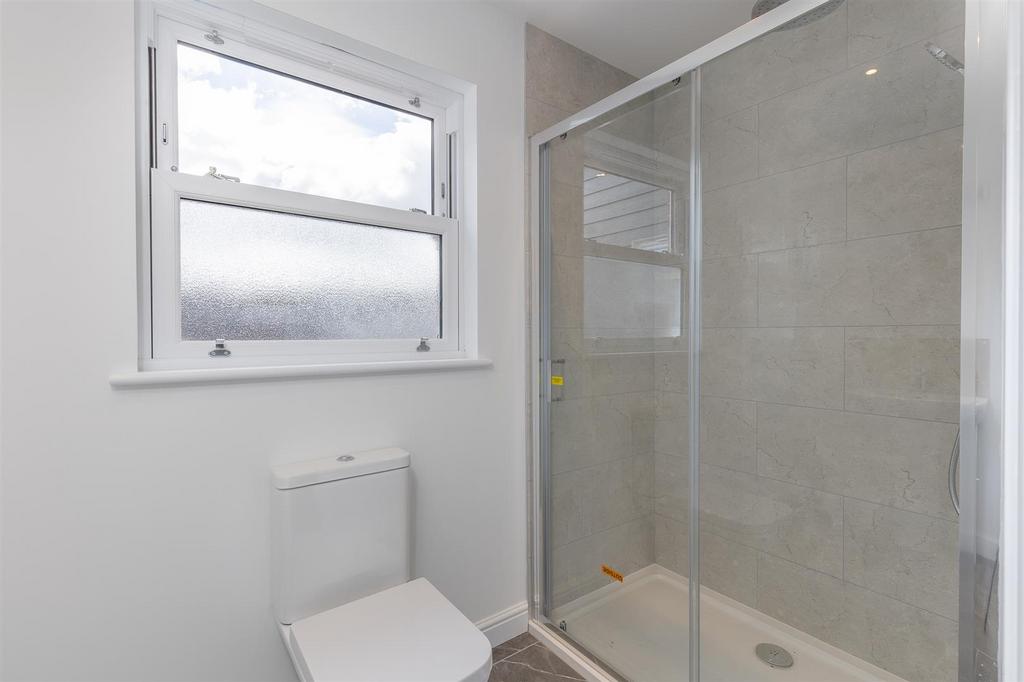 Shower Room.jpg
