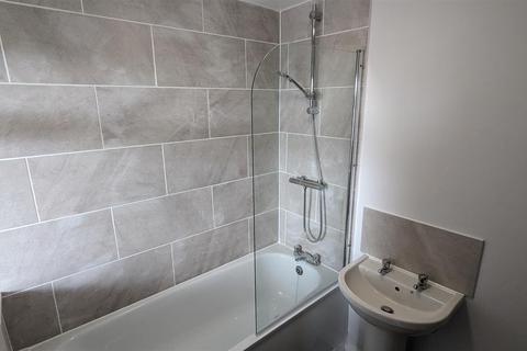 1 bedroom flat to rent, Kirby Road, North End