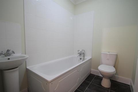 1 bedroom apartment to rent, Bethnal Green Road, London E2