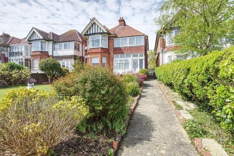 2 bedroom flat for sale, Manor Road, Bexhill-On-Sea