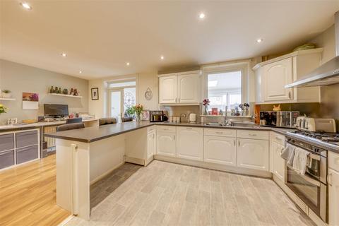 35 Broadway, Haslingden, Rossendale, BB4 4ES