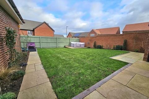 4 bedroom detached house for sale, Valegro Avenue, Newent