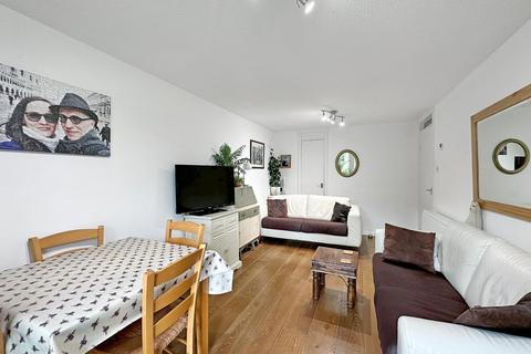 54 Riverstone Drive, Manchester, M23 9QW