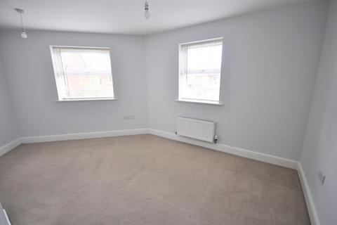 2 bedroom flat for sale, Reid Crescent, Hellingly, Hailsham