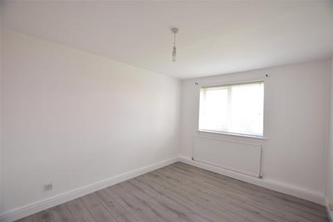2 bedroom apartment to rent, Kingsway, Sunniside, NE16