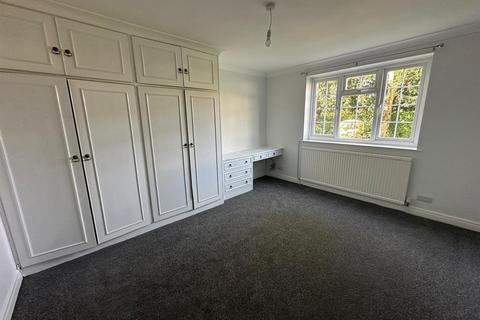 2 bedroom apartment to rent, Cavendish Mews, Leeds