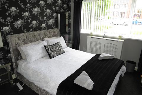 3 bedroom maisonette for sale, Tile Cross Road, Birmingham B33