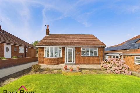 2 bedroom detached bungalow for sale, Swillington Lane, Leeds