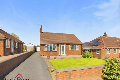 2 bedroom detached bungalow for sale, Swillington Lane, Leeds