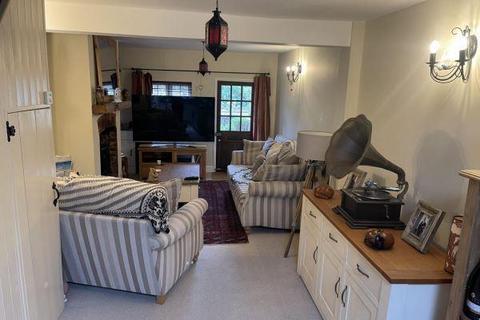 2 bedroom cottage to rent, Elvetham Road, Fleet GU51