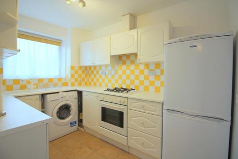 1 bedroom flat to rent, Aylsham Drive, Ickenham, Uxbridge