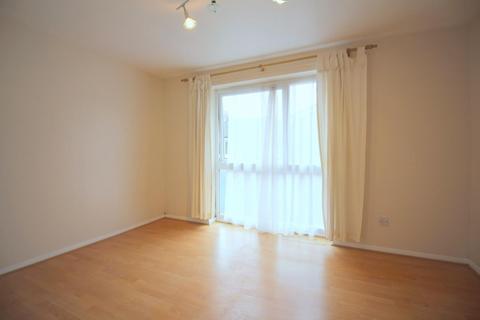 1 bedroom flat to rent, Aylsham Drive, Ickenham, Uxbridge