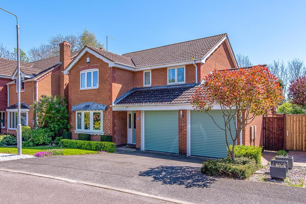 Chestnut Grove, Burton Joyce 4 bed detached house for sale £495,000