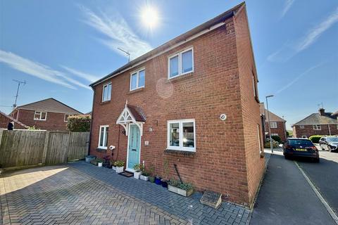3 bedroom semi-detached house for sale, Roberts Way, Poole BH16