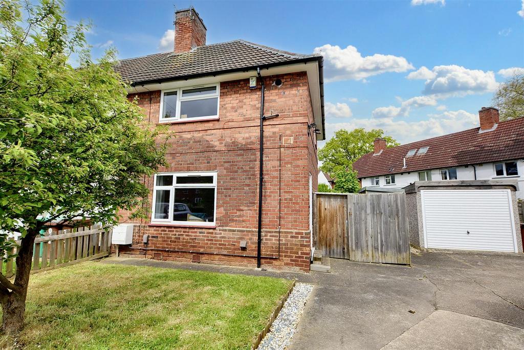 Bosley Square, Lenton Abbey 2 bed townhouse for sale - £200,000