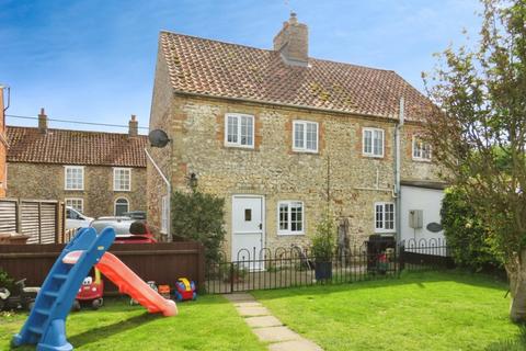 3 bedroom cottage for sale, High Street, Thetford IP26