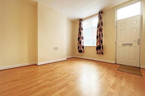 2 bedroom terraced house to rent, St Cuthberts Road, Nottingham NG3