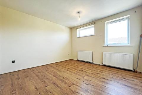 2 bedroom townhouse to rent, Dunsford Drive, Nottingham NG3