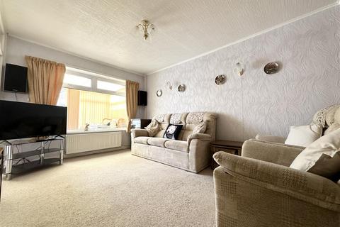 2 bedroom semi-detached bungalow for sale, Halcroft Rise, Wigston LE18