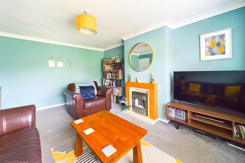23 Avon Road, Gedling, Nottingham, NG4 4JU