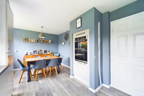 23 Avon Road, Gedling, Nottingham, NG4 4JU