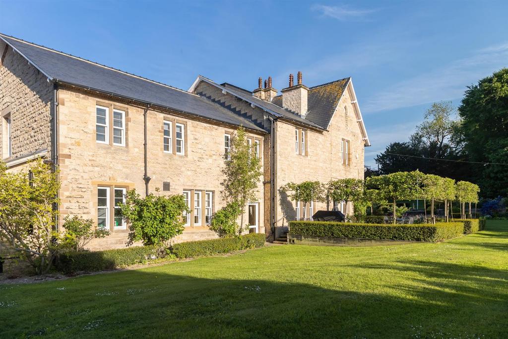 House &amp; garden