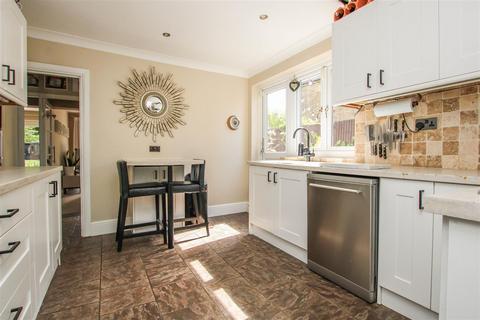 4 bedroom semi-detached house for sale, Ongar Road, Brentwood