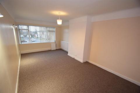 2 bedroom apartment to rent, Arrowe Park Road, Upton