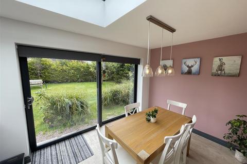 7 Broadmead, Wirral, CH60 1XH