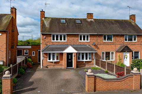 3 bedroom semi-detached house for sale, Giggetty Lane, Wombourne, Wolverhampton