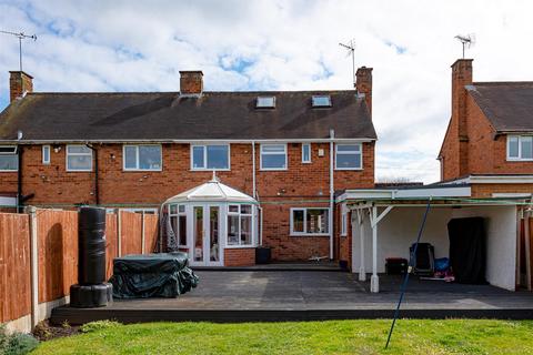 99 Giggetty Lane, Wombourne, Wolverhampton, WV5 0AY