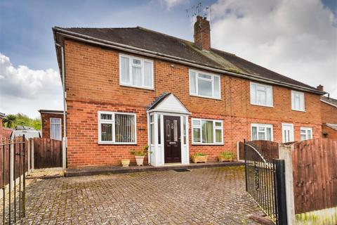 7 Dickinson Road, Wombourne, Wolverhampton, WV5 0NL
