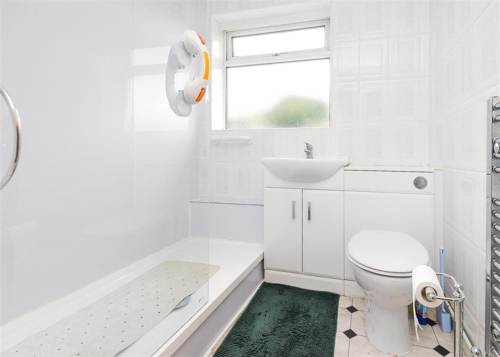 7 Dickinson Road - Shower Room.jpg