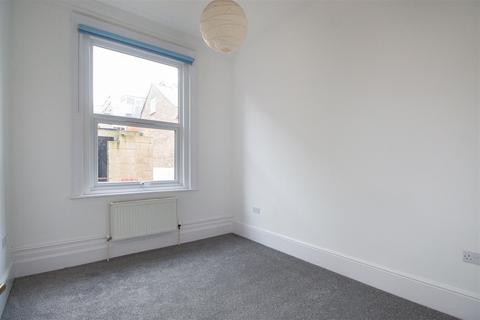 1 bedroom flat for sale, Boltro Road, Haywards Heath