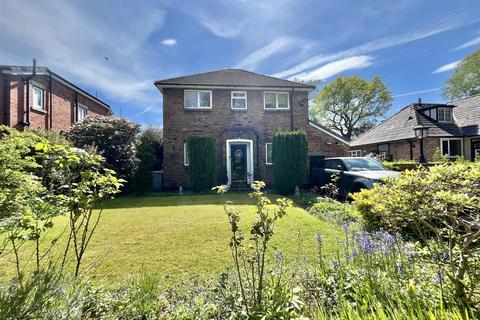 3 bedroom detached house for sale, Bulkeley Road, Handforth, Wilmslow, Cheshire