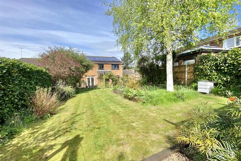 4 bedroom detached house for sale, Newshaw Lane, Hadfield, Glossop